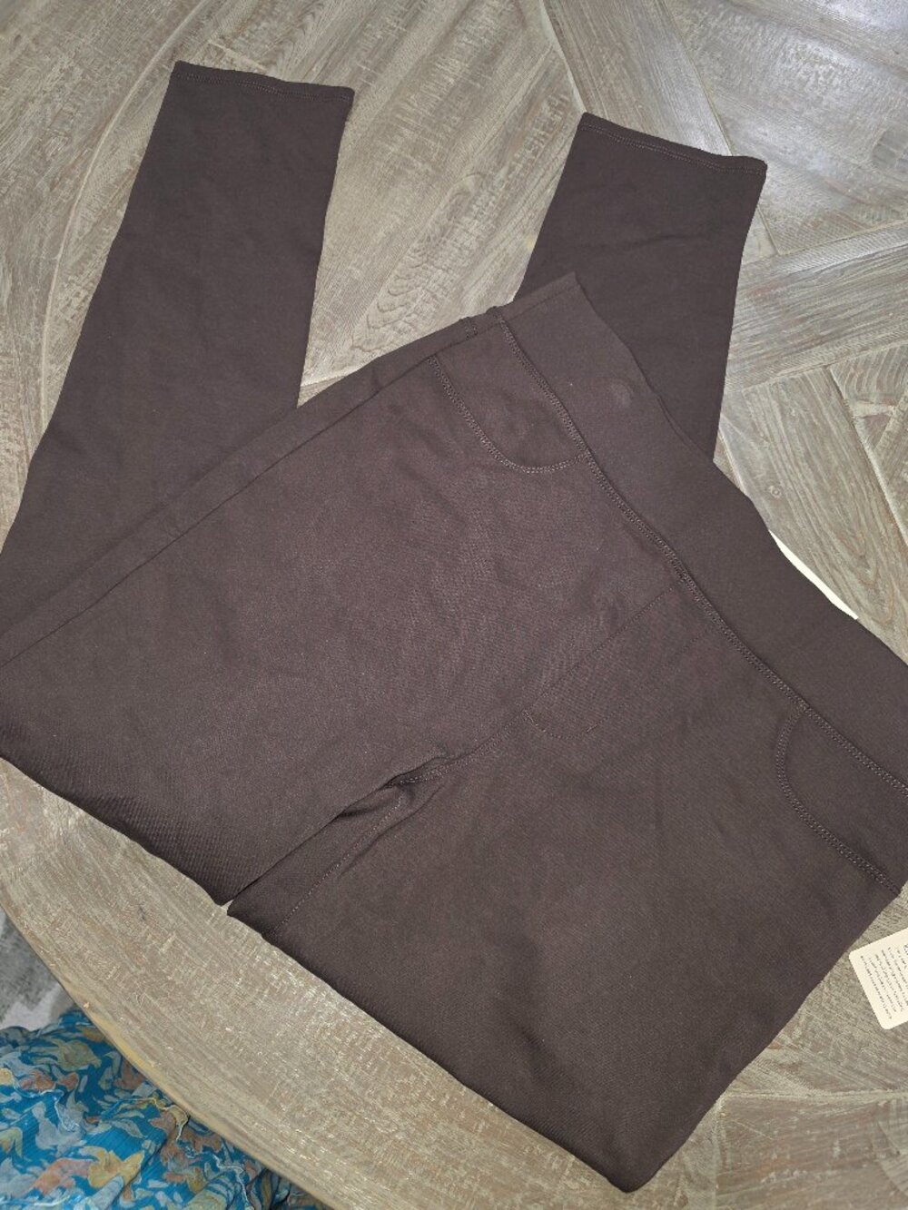 St John's Bay Brown Comfort Stretch Leggings Mid-Rise Sz L NWT